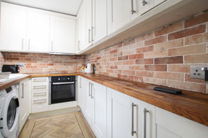 Photo 16- click for photo gallery